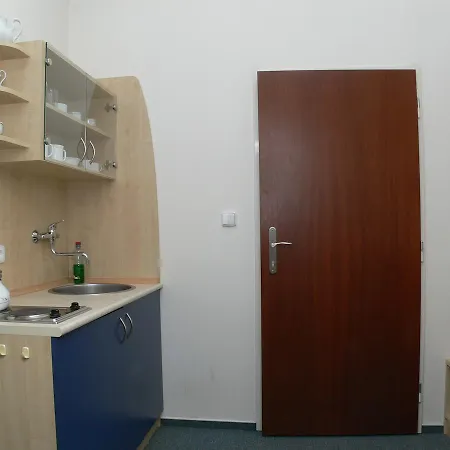 Univerzitni Centrum Hotel *
